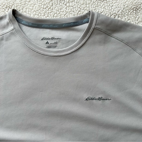 Eddie Bauer Men's Marine Air UPF Long-Sleeve Crew - Picture 3 of 10